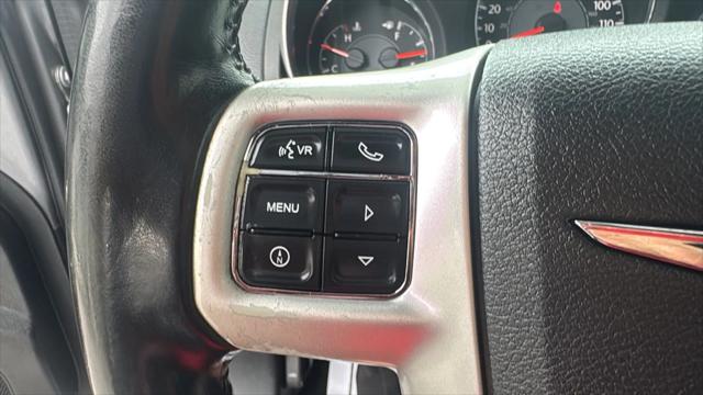 2013 Chrysler 200 Touring