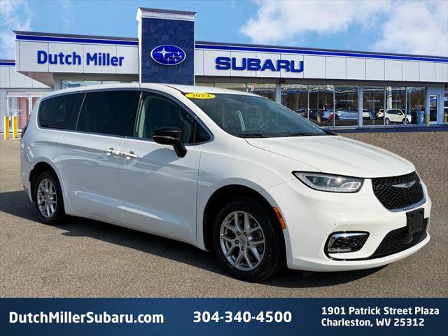 2024 Chrysler Pacifica Touring L for sale in Charleston, WV