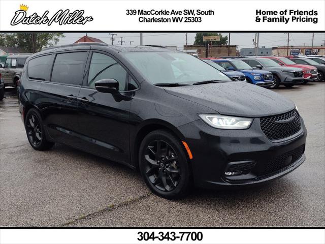 2025 Chrysler Pacifica Limited for sale in South Charleston, WV