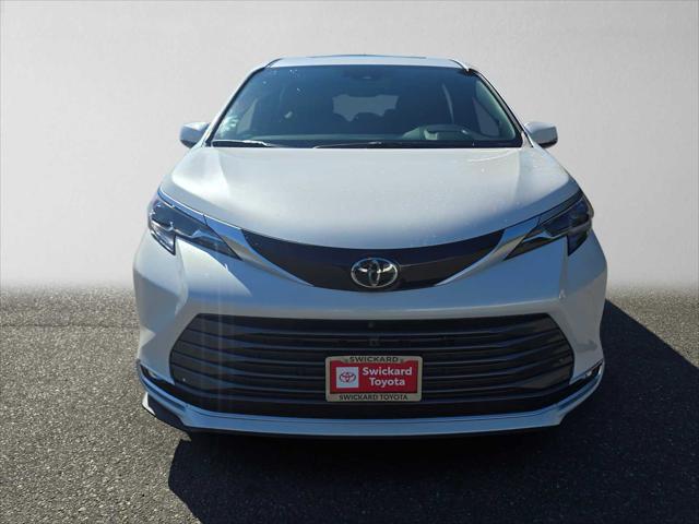 2026 Toyota Sienna Platinum