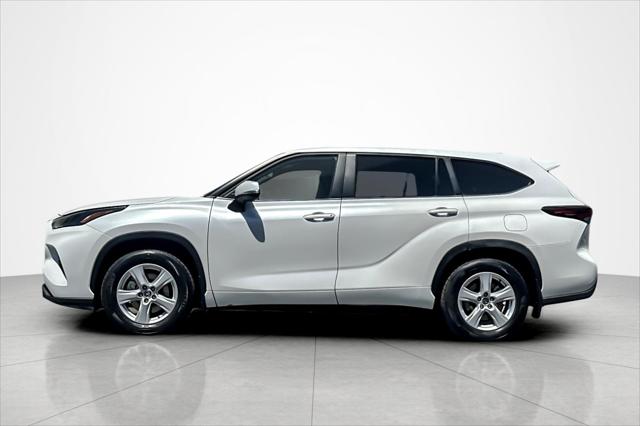 2025 Toyota Highlander LE