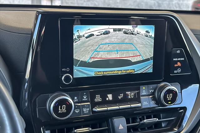2025 Toyota Highlander LE