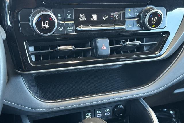 2025 Toyota Highlander LE