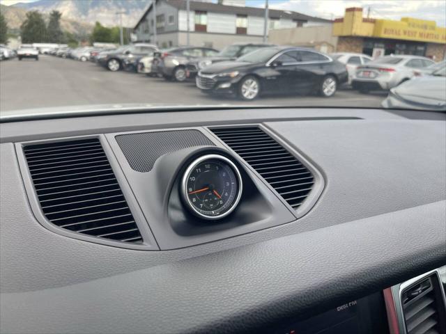 2018 Porsche Macan Base AWD 4dr SUV