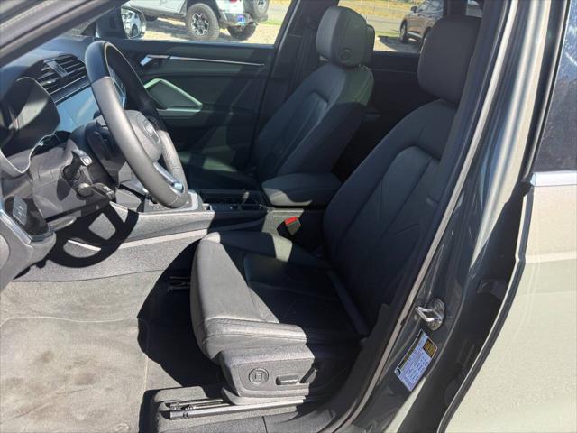 2025 Audi Q3 Premium 45 TFSI S line quattro Tiptronic