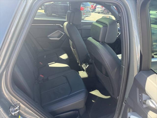 2025 Audi Q3 Premium 45 TFSI S line quattro Tiptronic