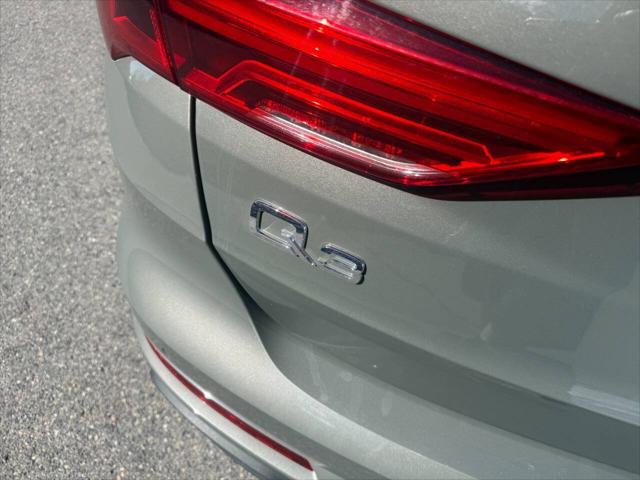 2025 Audi Q3 Premium 45 TFSI S line quattro Tiptronic