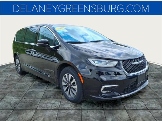 2024 Chrysler Pacifica Hybrid Select for sale in GREENSBURG, PA