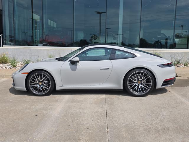 2024 Porsche 911 Carrera 4
