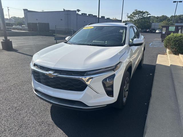 Used 2025 Chevrolet Trax FWD LT For Sale in Toledo, OH