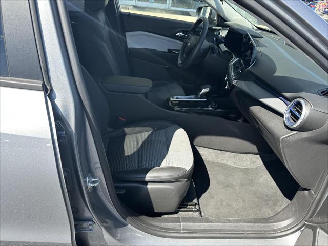 Used 2025 Chevrolet Trax FWD LT For Sale in Toledo, OH