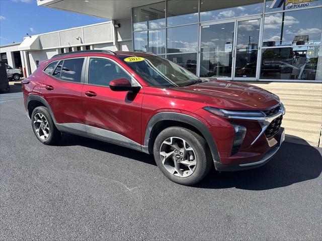 Used 2025 Chevrolet Trax FWD LT For Sale in Toledo, OH