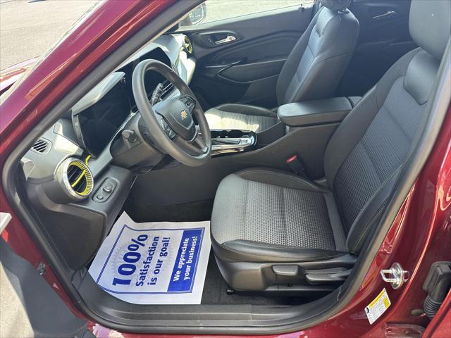 Used 2025 Chevrolet Trax FWD LT For Sale in Toledo, OH