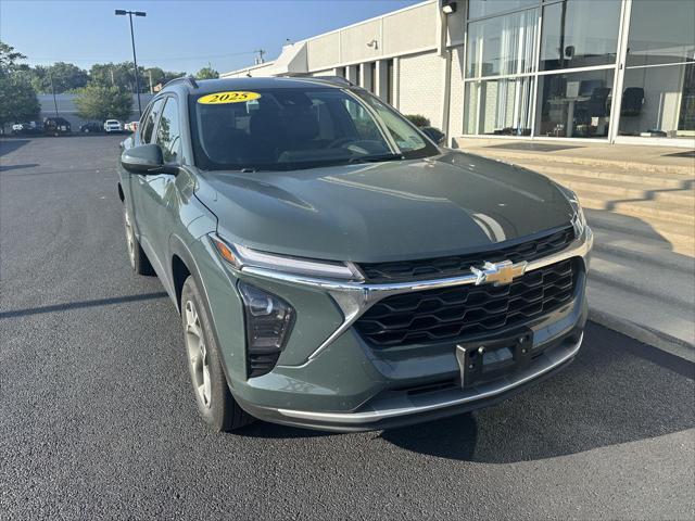 Used 2025 Chevrolet Trax FWD LT For Sale in Toledo, OH