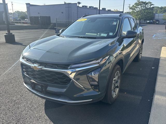 Used 2025 Chevrolet Trax FWD LT For Sale in Toledo, OH