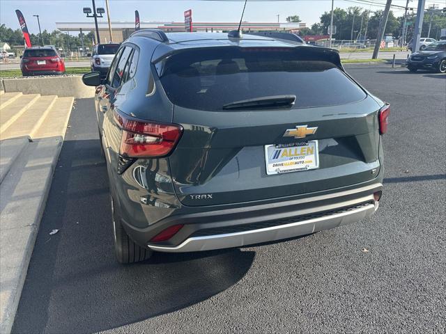 Used 2025 Chevrolet Trax FWD LT For Sale in Toledo, OH