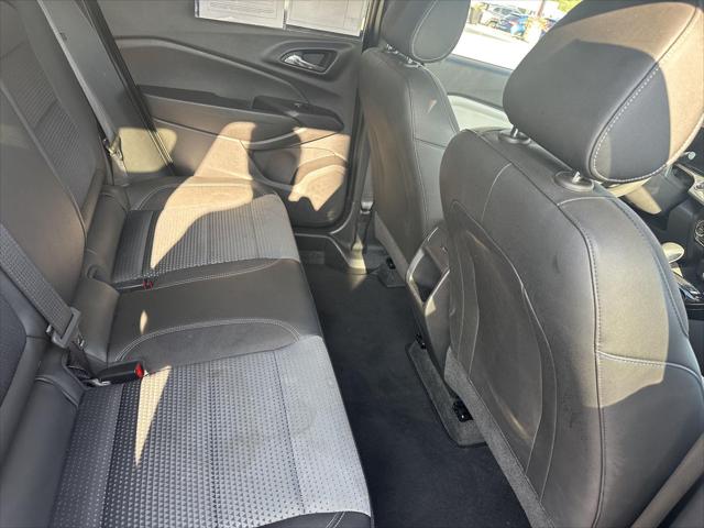 Used 2025 Chevrolet Trax FWD LT For Sale in Toledo, OH