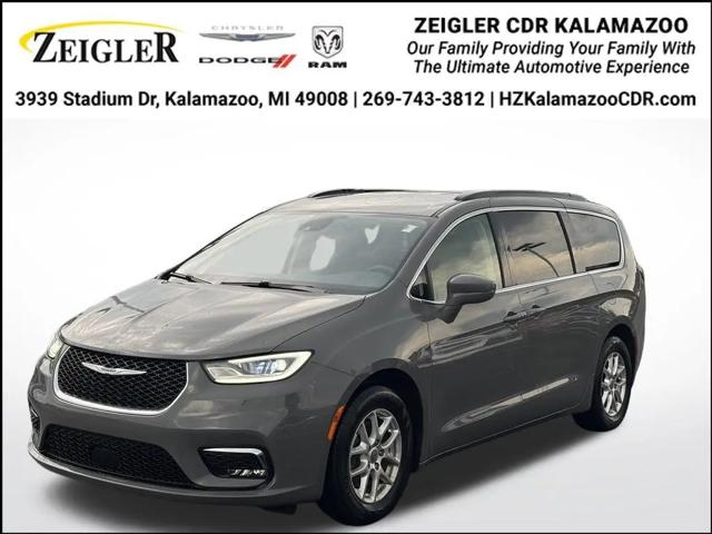 2022 Chrysler Pacifica Touring L for sale in Kalamazoo, MI