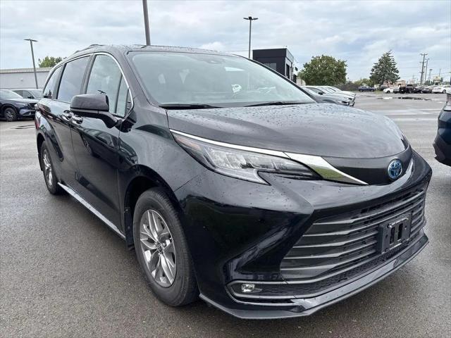 2025 Toyota Sienna XLE for sale in Rochester, NY