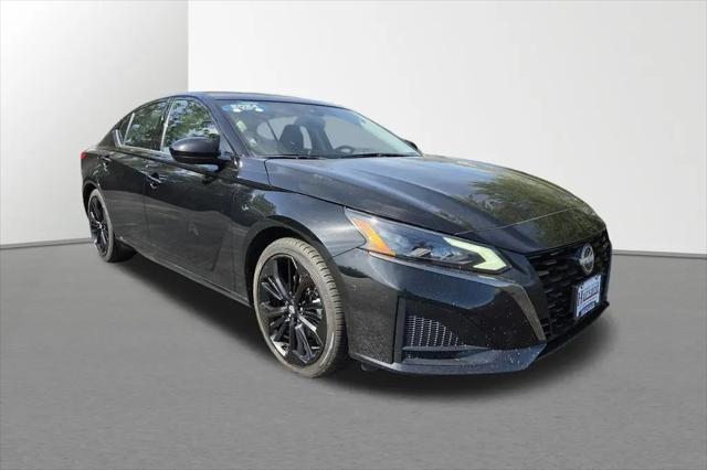 2024 Nissan Altima SR FWD for sale in Harvard, IL