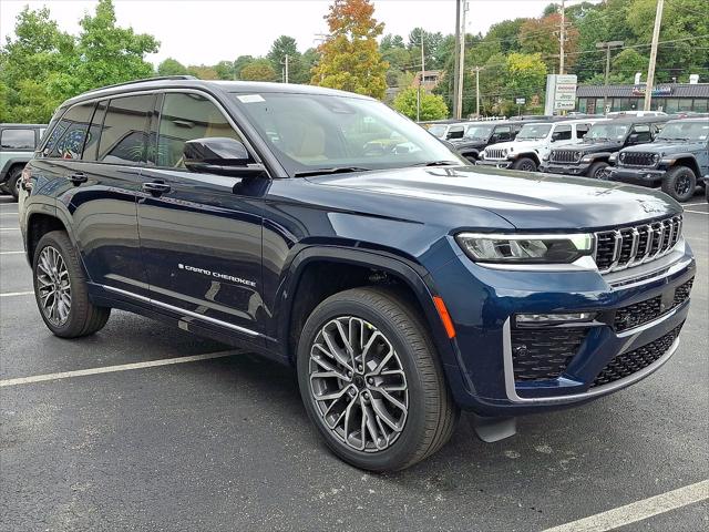 2027 Jeep Grand Cherokee GRAND CHEROKEE SUMMIT 4X4