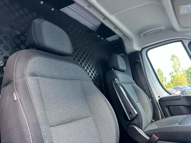 2025 Ram ProMaster 2500 Cargo Van Tradesman Low Roof 136 WB w/Pass Seat