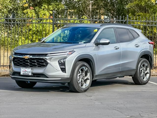2025 Chevrolet Trax FWD LT