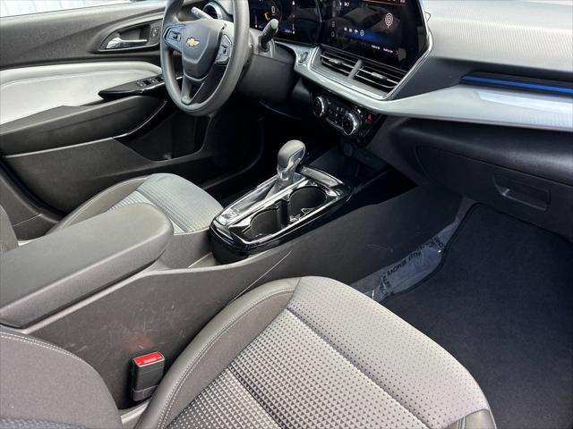 2025 Chevrolet Trax FWD LT