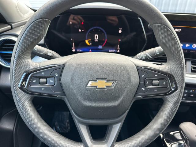 2025 Chevrolet Trax FWD LT
