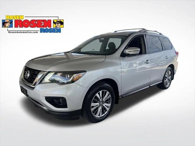 2020 Nissan Pathfinder SL 4WD for sale in Greenfield, WI