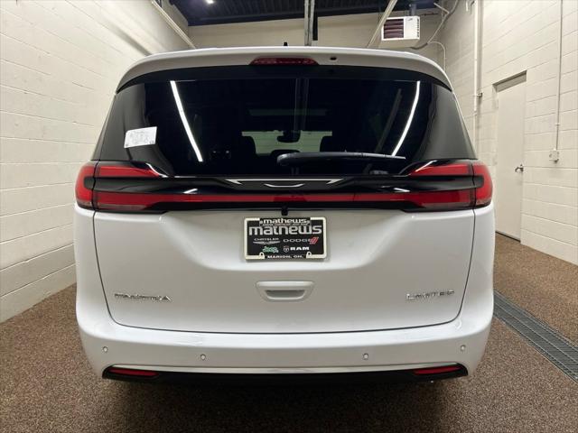 2027 Chrysler Pacifica PACIFICA LIMITED