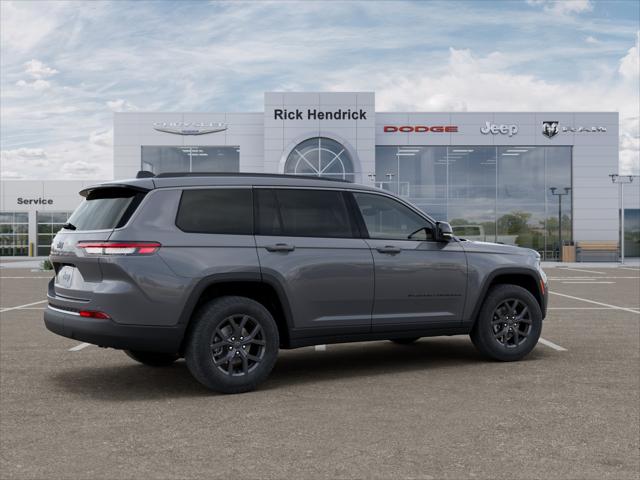 New 2027 Sting-Gray Clear-Coat Paint Jeep Laredo Altitude image 31