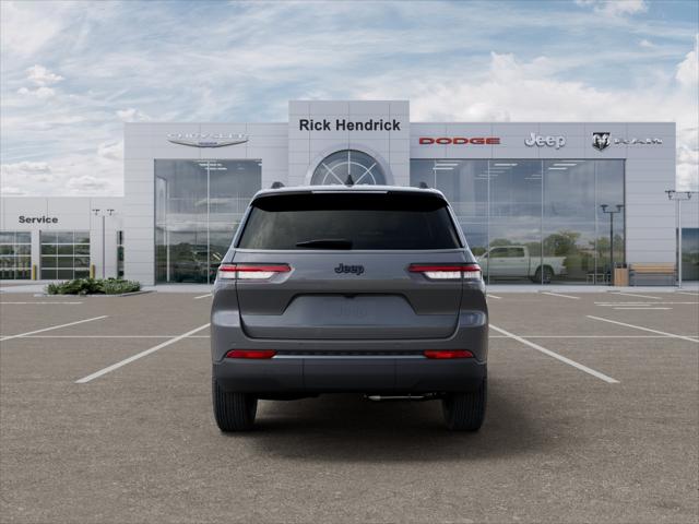 New 2027 Sting-Gray Clear-Coat Paint Jeep Laredo Altitude image 33