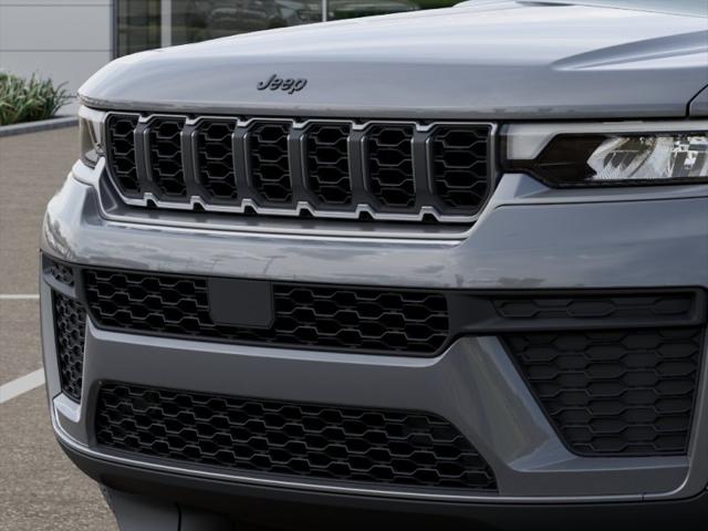 New 2027 Sting-Gray Clear-Coat Paint Jeep Laredo Altitude image 37