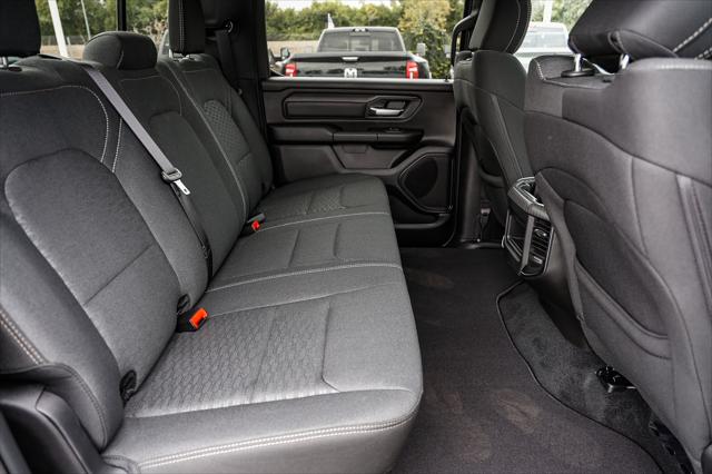 2026 Ram 1500 Express Crew Cab 4x4 57 Box