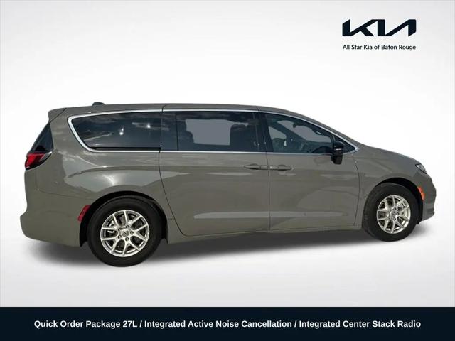 2025 Chrysler Pacifica Select for sale in Baton Rouge, LA