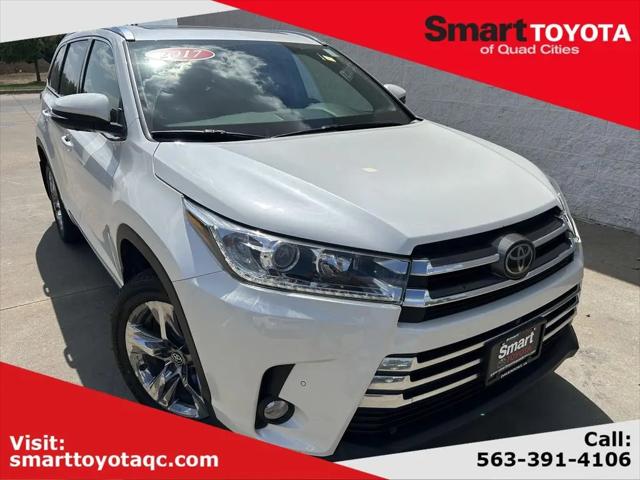 2017 Toyota Highlander Limited Platinum for sale in Davenport, IA