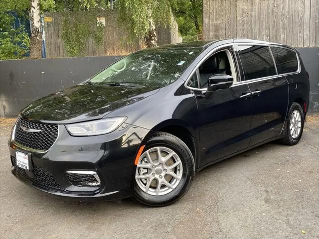2024 Chrysler Pacifica Touring L for sale in Portland, OR