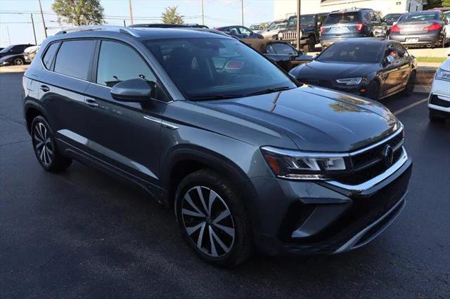 2023 Volkswagen Taos 1.5T SE for sale in Downers Grove, IL