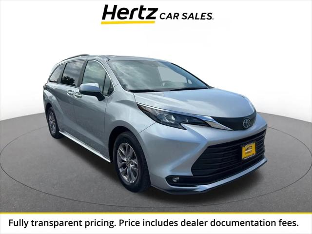 2025 Toyota Sienna XLE for sale in Woodhaven, MI