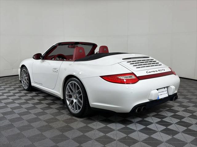 2012 Porsche 911 Carrera 4 GTS