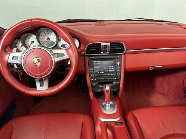 2012 Porsche 911 Carrera 4 GTS