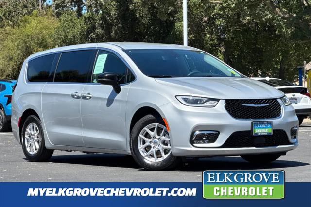 2024 Chrysler Pacifica Touring L for sale in Elk Grove, CA