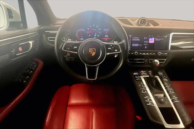 2021 Porsche Macan Macan