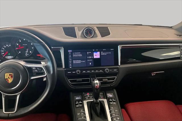 2021 Porsche Macan Macan