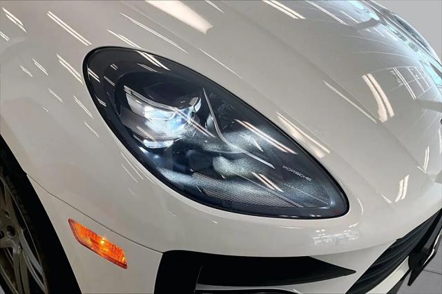 2021 Porsche Macan Macan