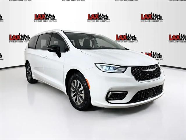 2024 Chrysler Pacifica Hybrid Select for sale in Inglewood, CA