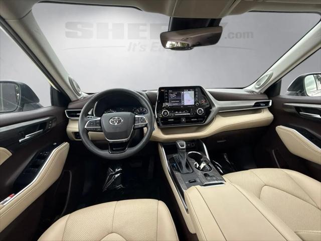 2021 Toyota Highlander Hybrid Limited