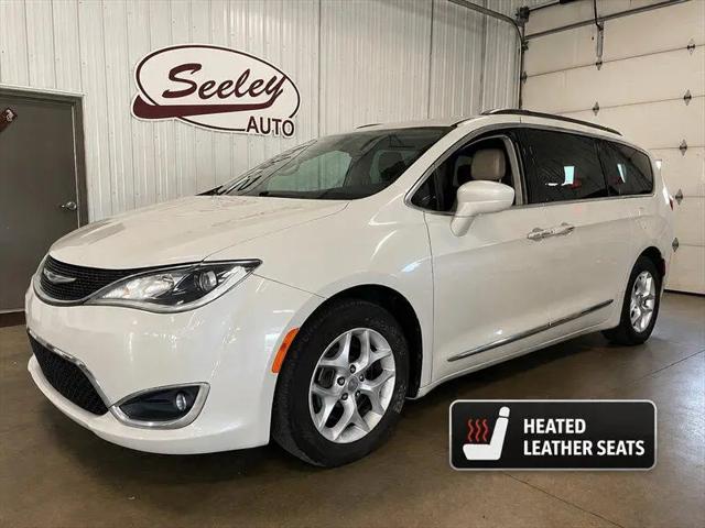 2017 Chrysler Pacifica Touring-L for sale in St Louis, MI