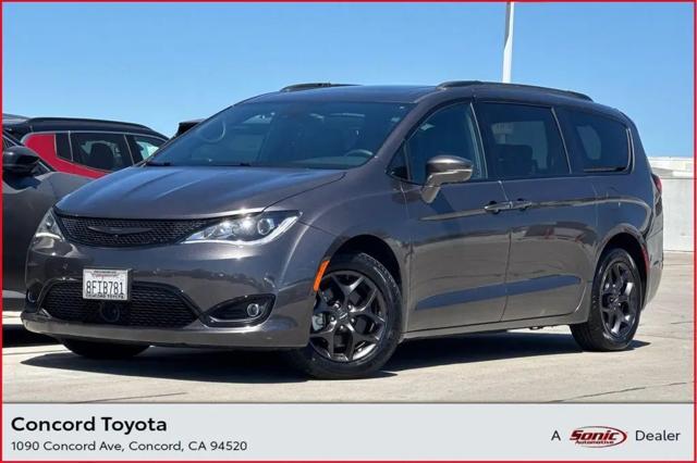 2018 Chrysler Pacifica Limited for sale in Concord, CA